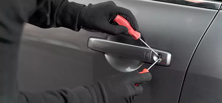 Locked Out of Car Help Parma Heights
